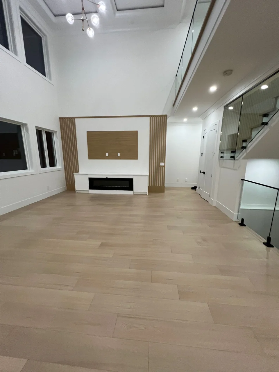 Laminate living room